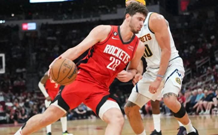 欧冠官方直播平台-第二个奥拉朱旺？罚球4中0+正负值-17！球迷：这就是火箭新基石？