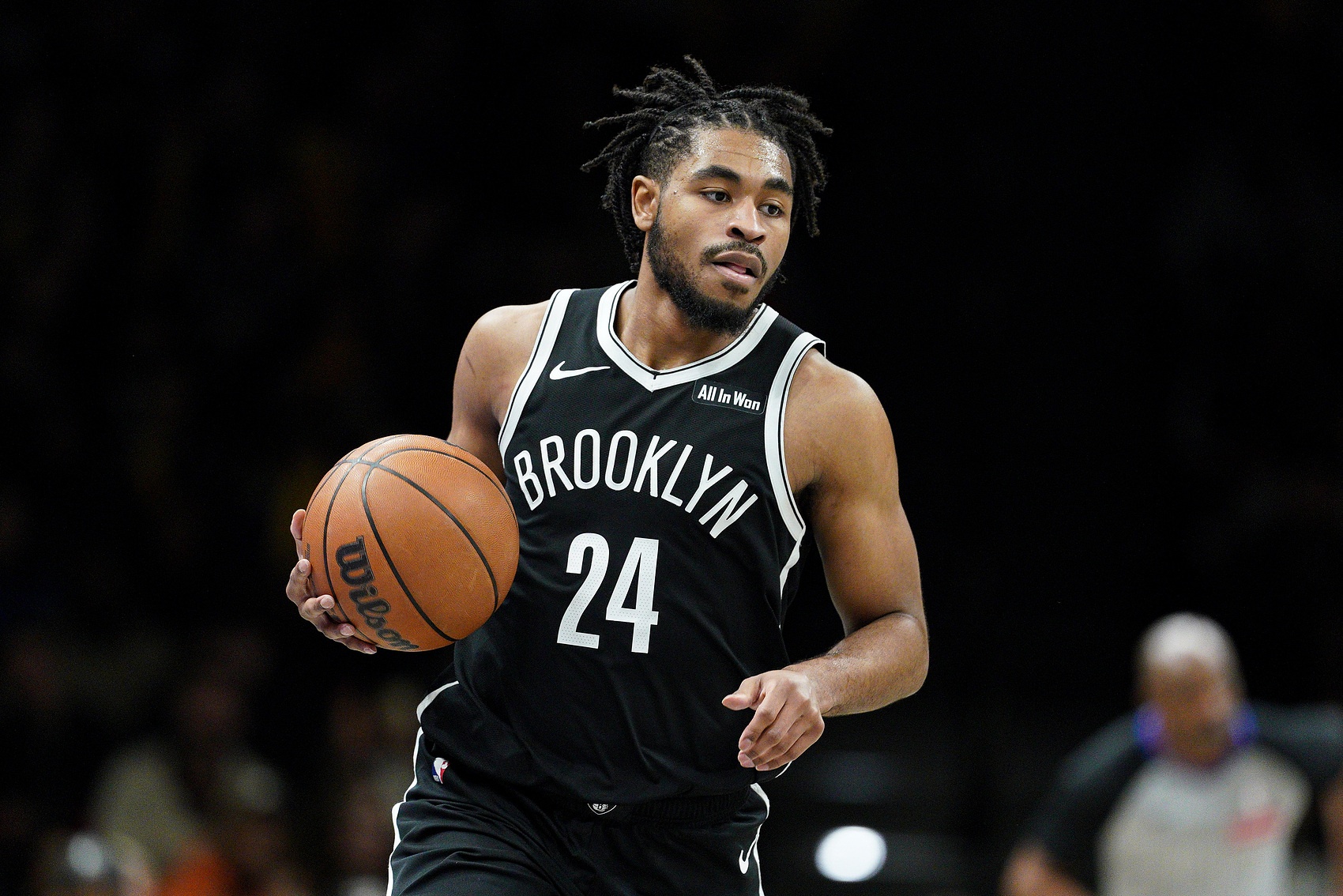 欧冠官方直播平台-美记：篮网希望交易截止日前交易托马斯 他今夏将成完全自由球员